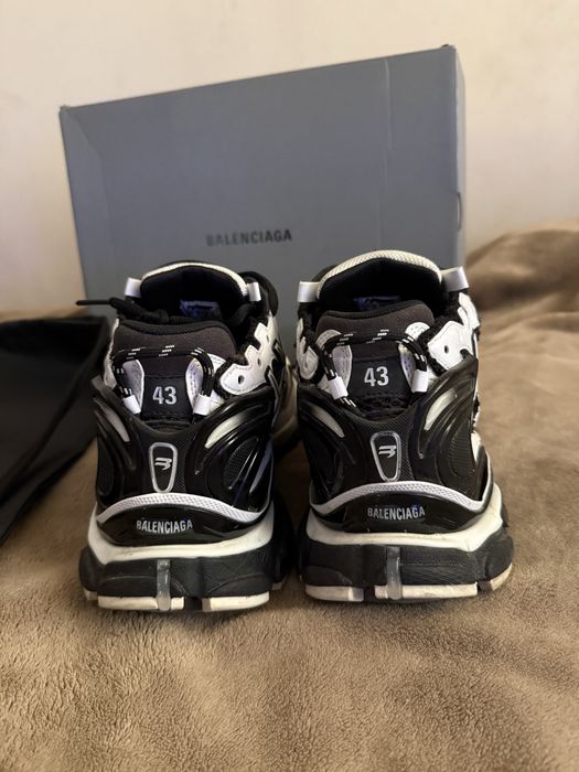 Balenciaga Runner Black&White
