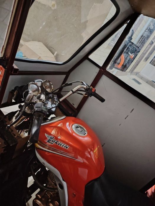 Lochin motorol sotiladi