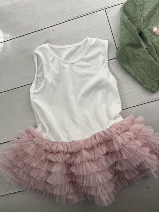 Детска Зимна рокля с пуловер и шапка