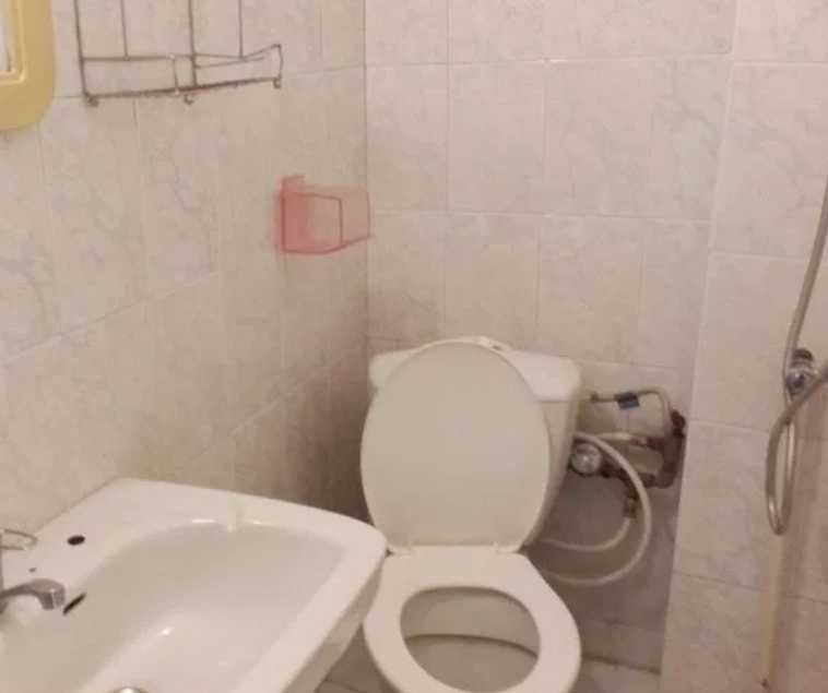 Дава се под наем Едностаен апартамент в Пловдив, Тракия - 45 кв.м за 153 € - Снимка #2