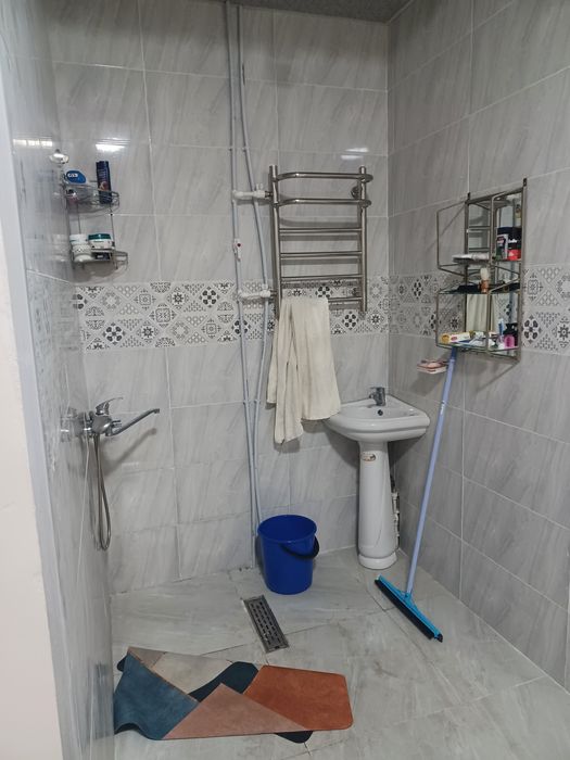 Сдаю 1 ком 1этаж 24 дом базарчик высоковльный