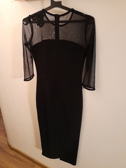 Черна рокля с мрежа