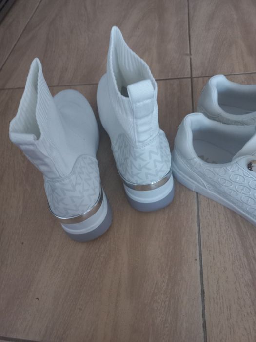 Маратонки и ботуши