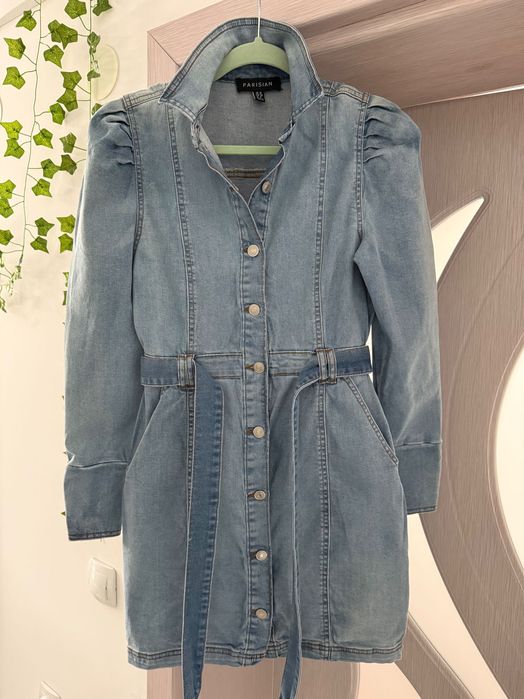 Дънкова рокля с еластант