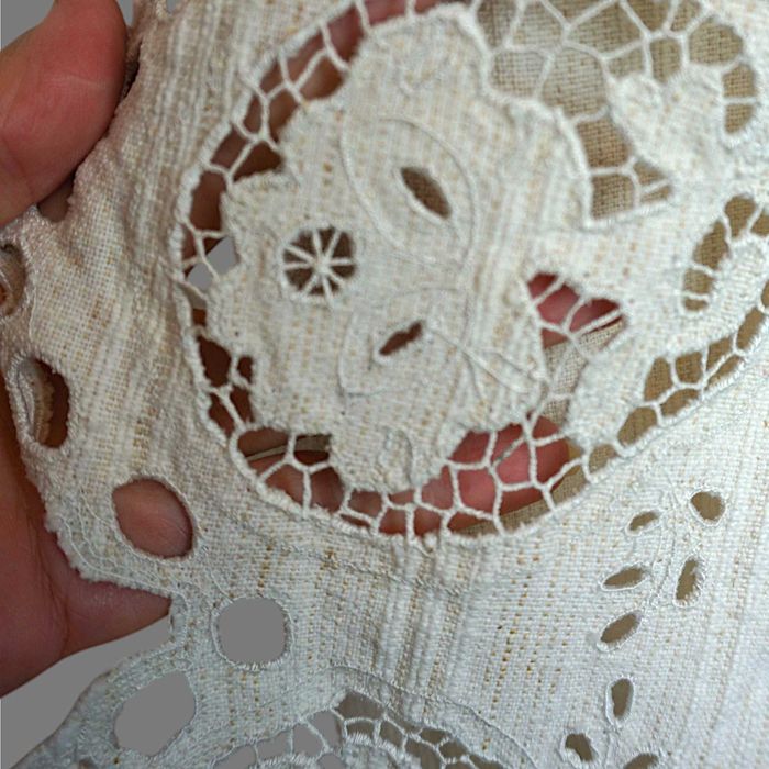 Fata de masa traditionala veche, arta populara romaneasca