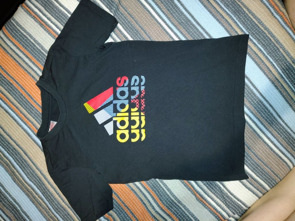 Тениска Guess, нова с етикет Adidas