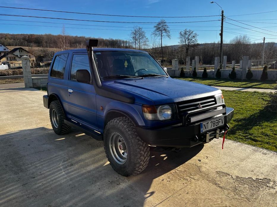 Mitsubishi pajero mk2 scurt