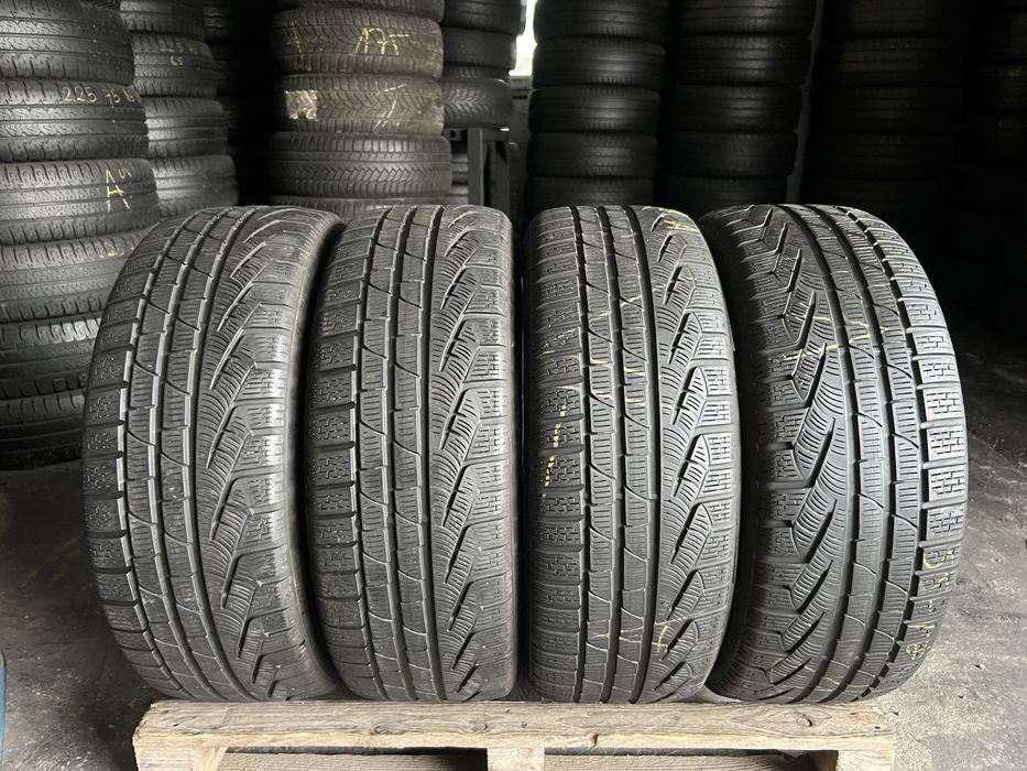 4 anvelope iarna 235/55/18 ,Pirelli!