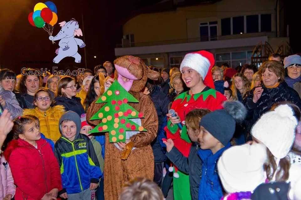 Коледно парти с аниматори и Дядо Коледа от Слон-Балон