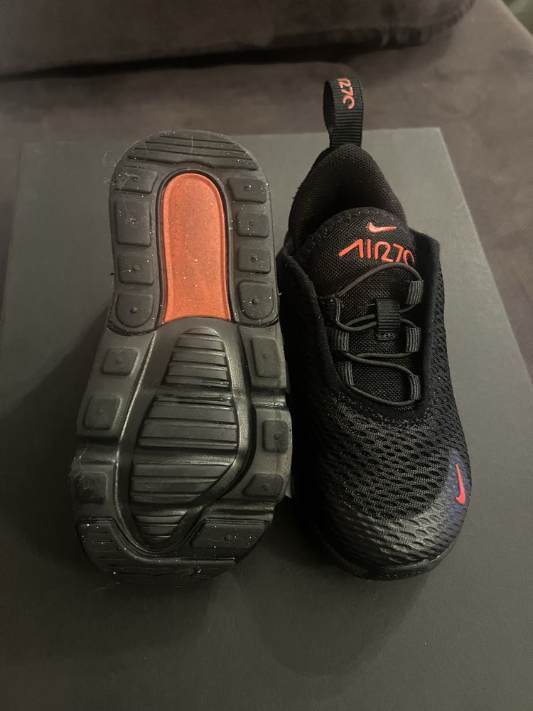 Нови детски обувки Nike
