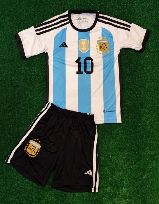 Мъжка футболна фланелка Аржентина Меси adidas 3 звезди