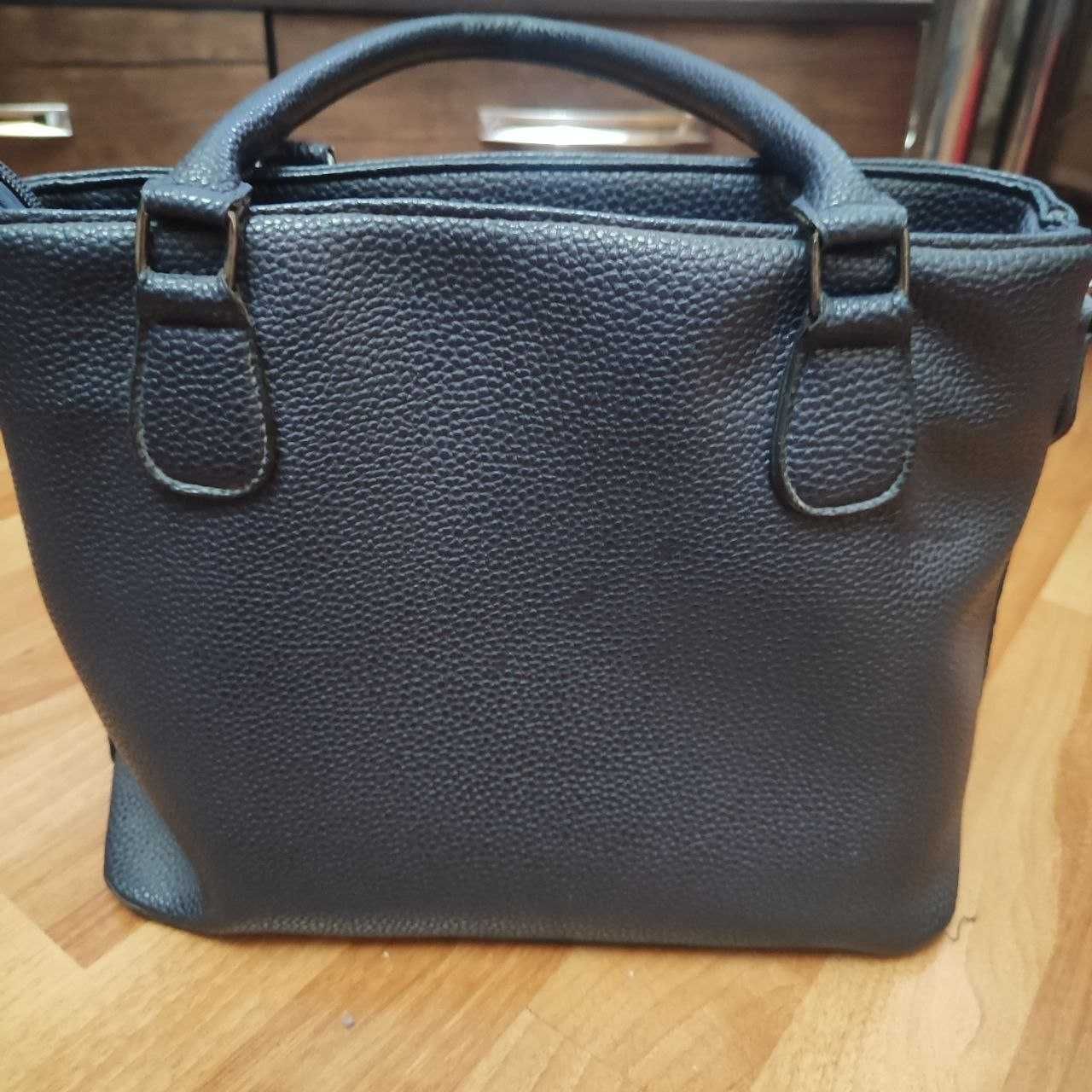 Продам сумку женскую