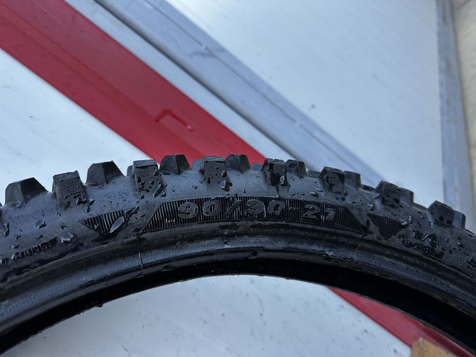 Гуми Максис 140/80-18 & 90/90-21