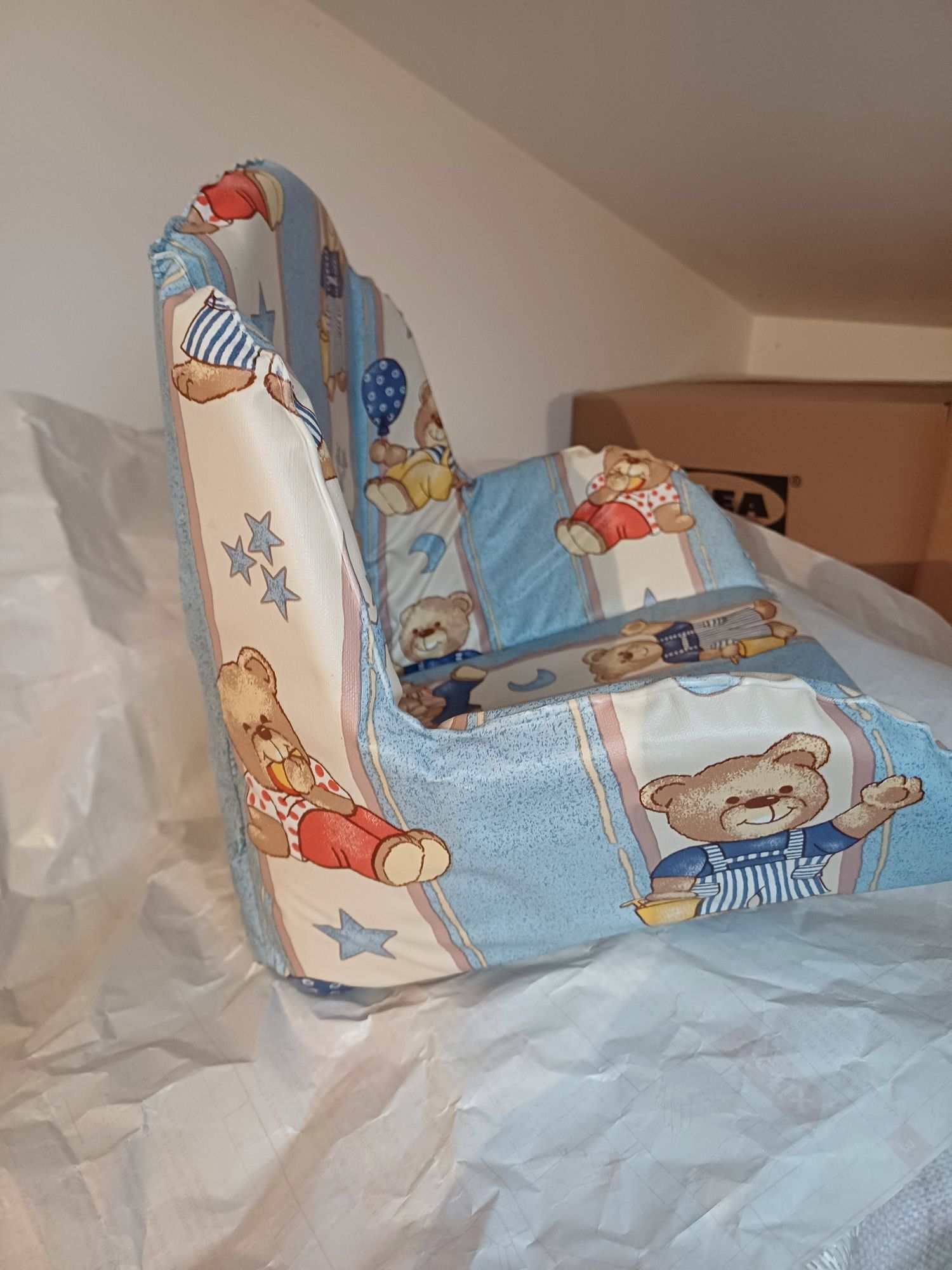 Детско дървено столче за хранене Babydan