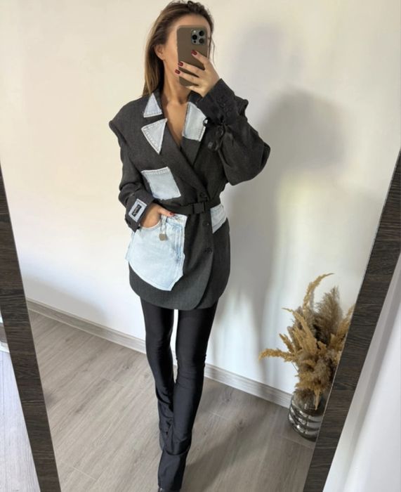 Vand sacou nou cu eticheta