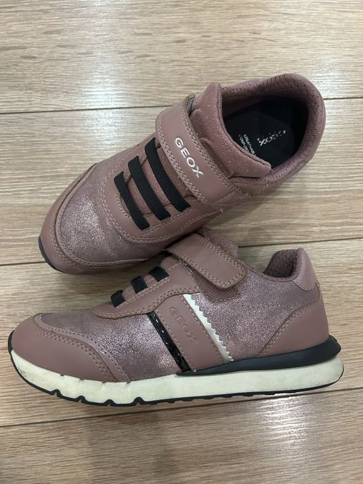 Детски обувки Geox 33 номер