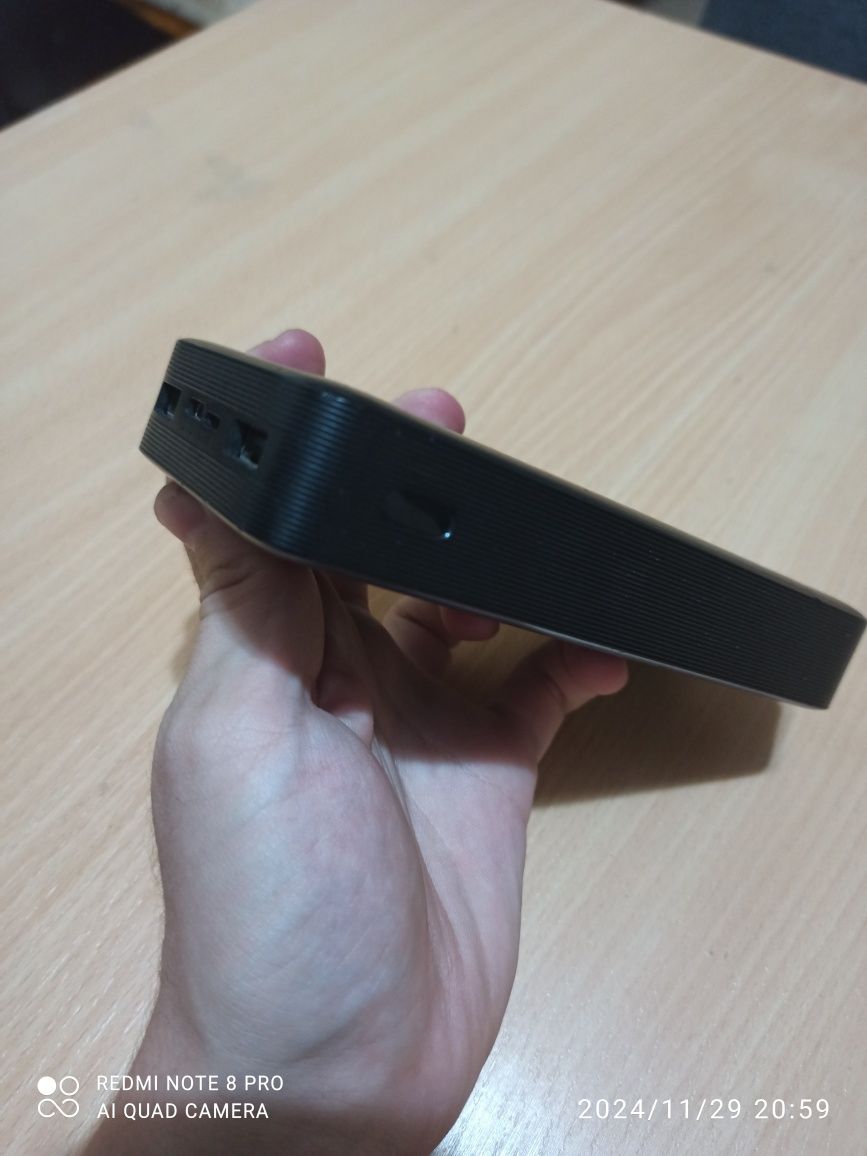 Poverbank 20.000 mAh.