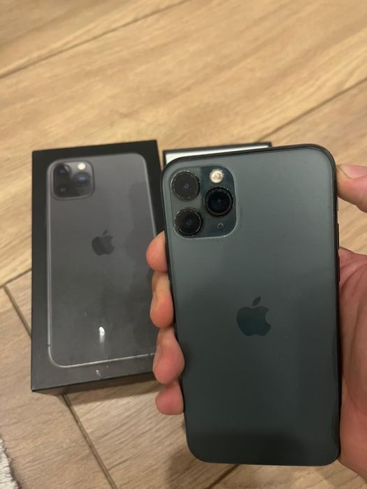 Айфон 11 про в хорошем состоянии