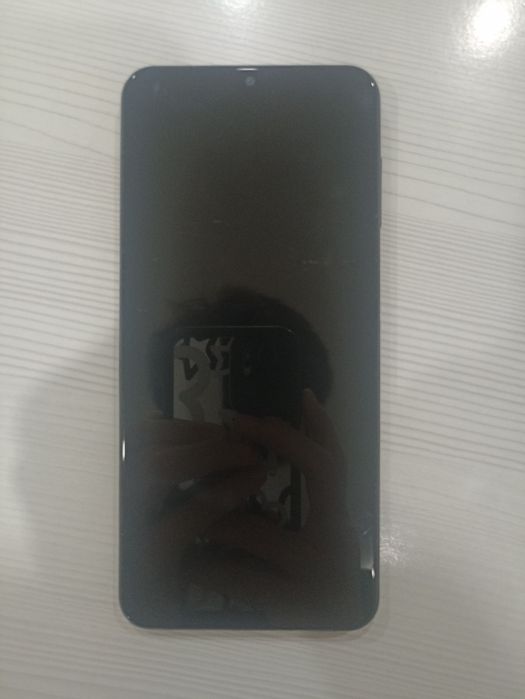 Телефон нормальный для работы и для игры падёт