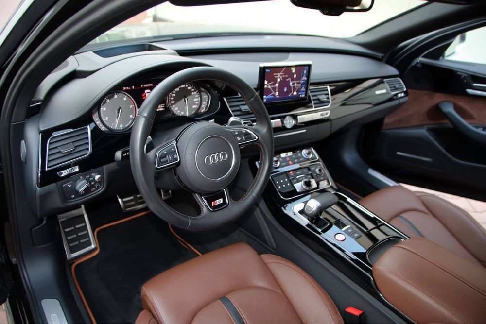 Audi S8 / Trapa / 520hp