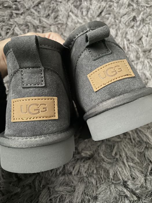 UGG Gri Scurte 38 Noi