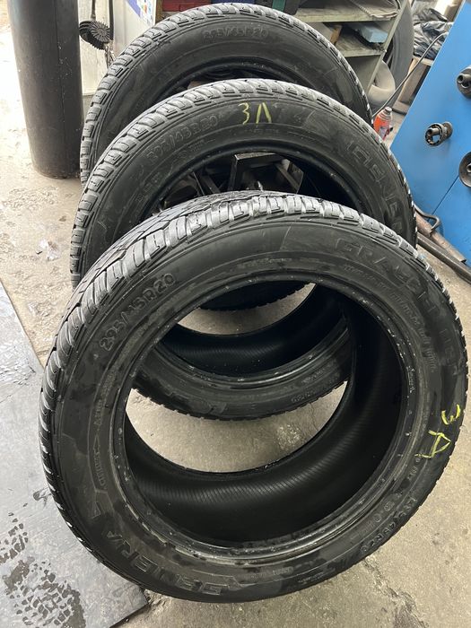 Гуми 295 45 20 General Grabber UHP XL