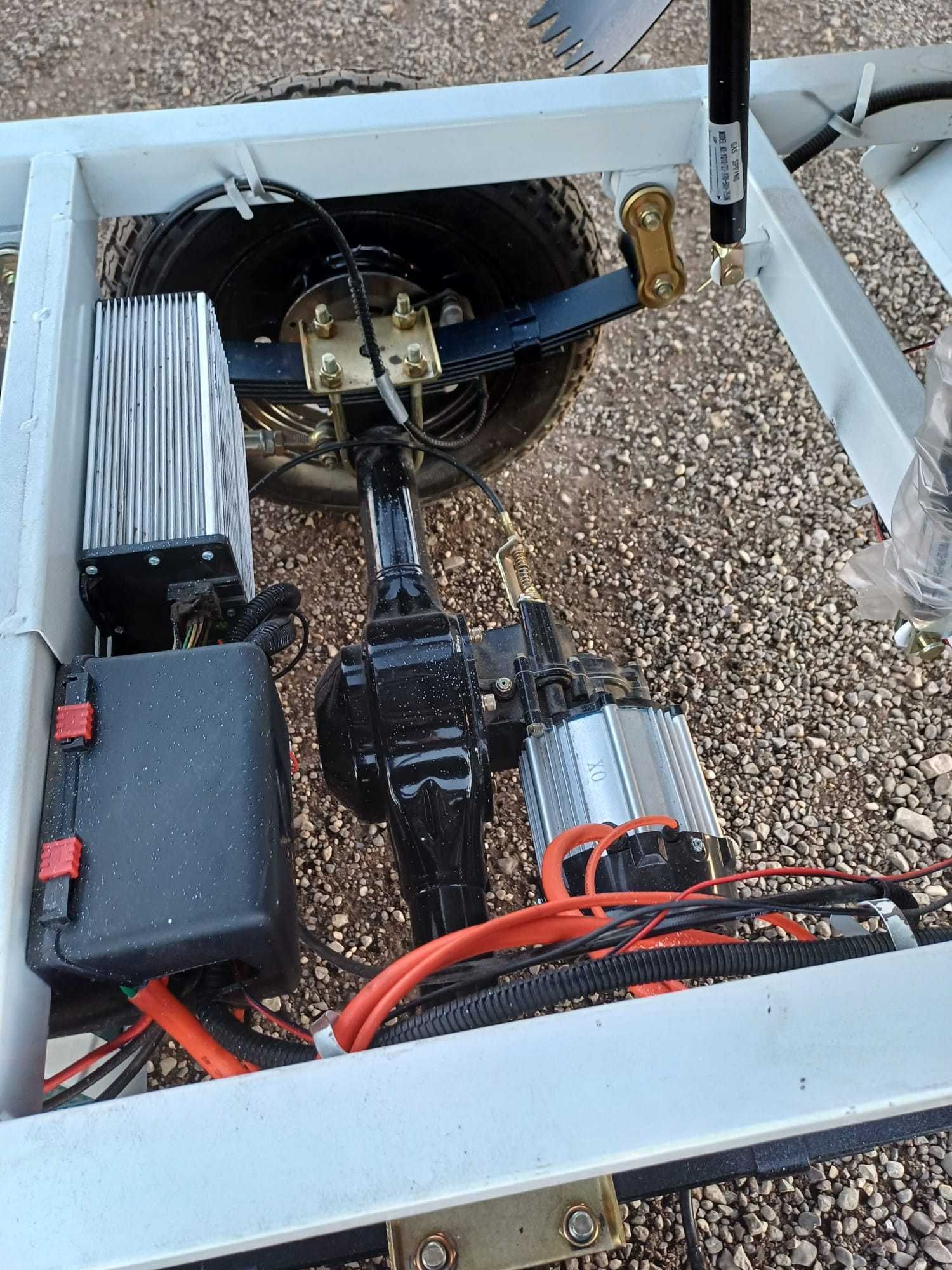 Triciclu electric kuba e-kamyonet ce nu necesita permis
