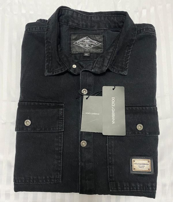 Vând geaca jeans tip cămașă