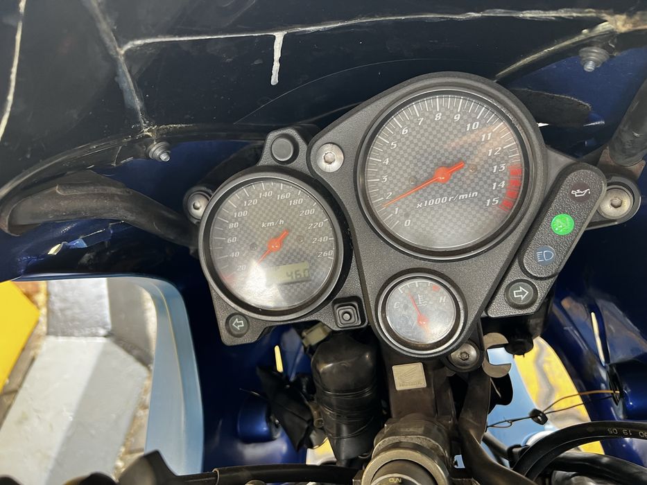 Honda Hornet 600s, anul 2000, pc34