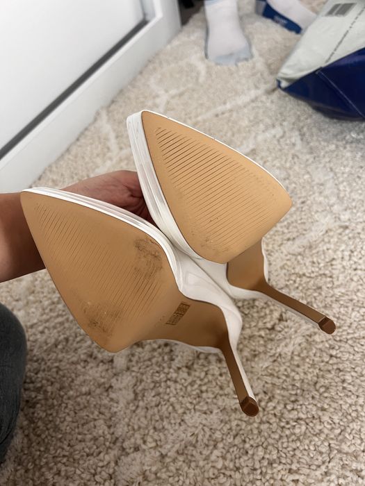 Pantofi albi de lac cu platforma noi