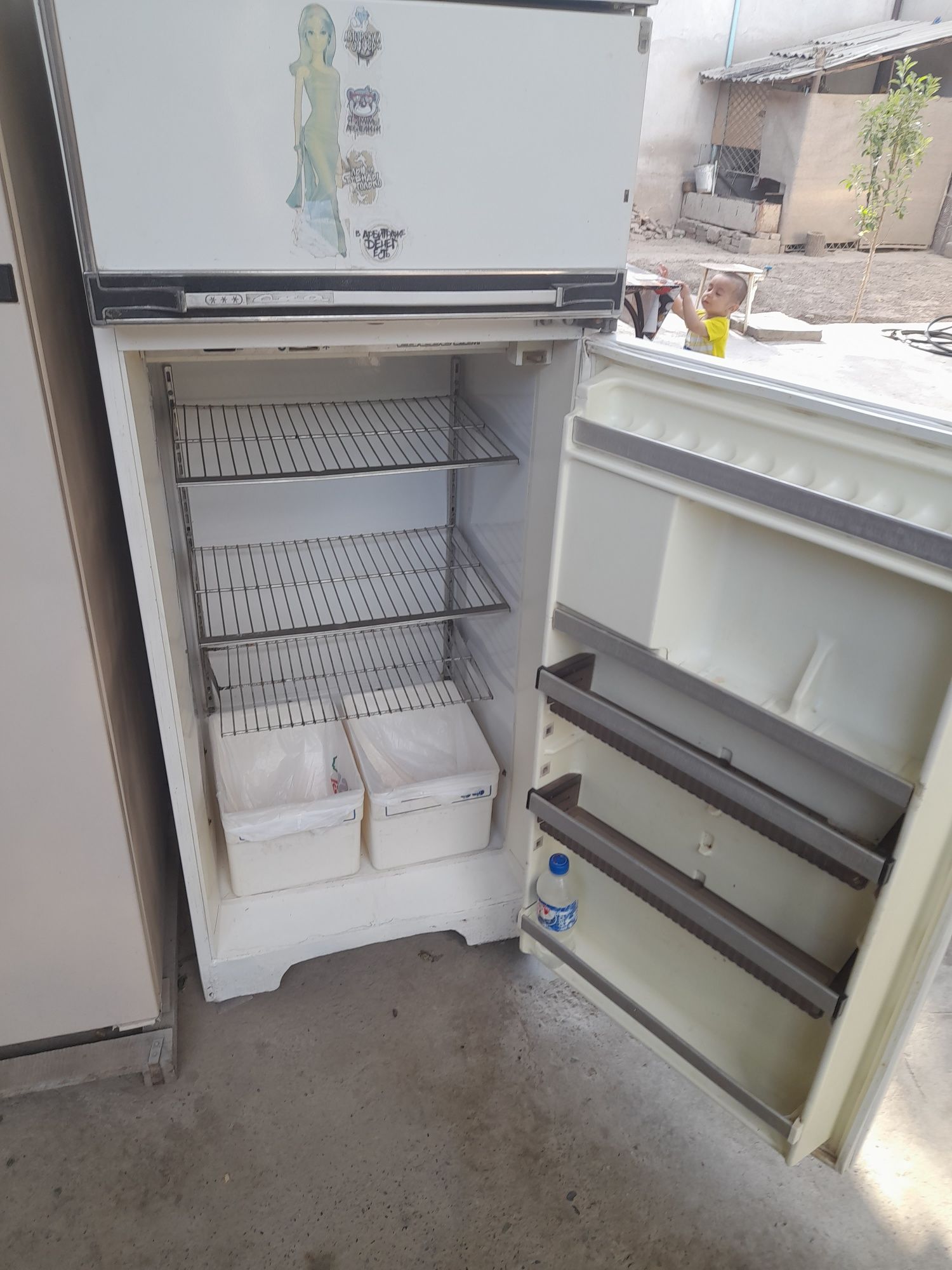 Продается холодильники в отличном состояние