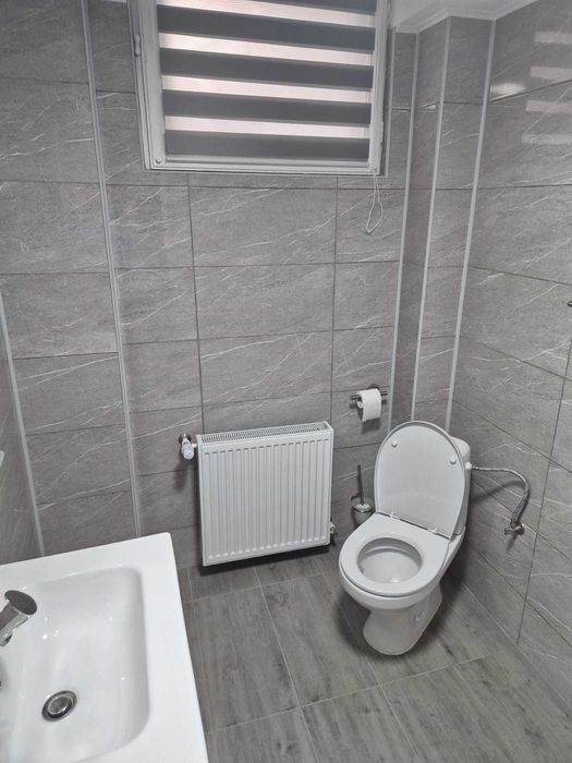 Apartament de inchiriat 3 camere zona Universitate