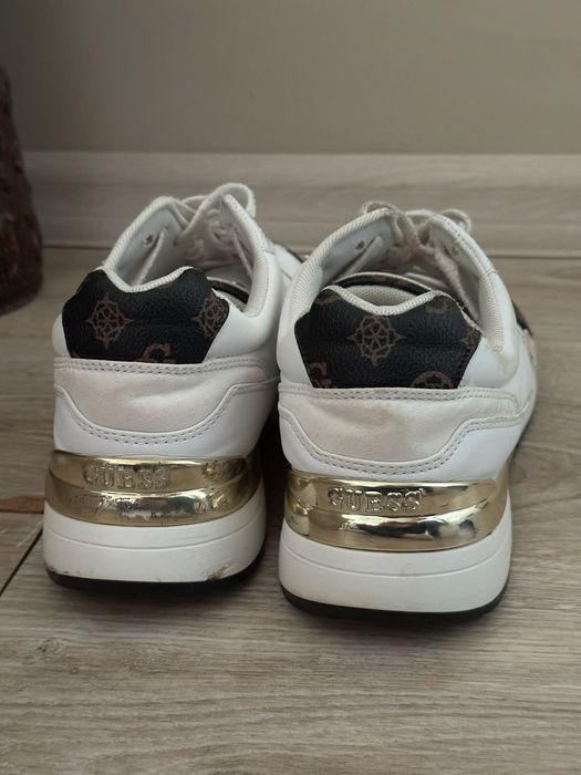 Дамски обувки Guess