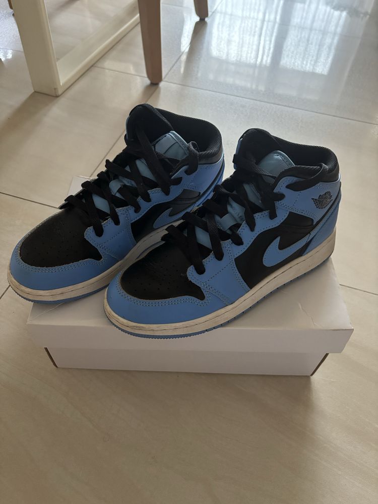 Nike Air Jordan 1 Mid
