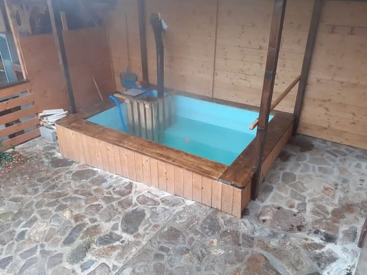Cabană cu ciubăr la Călățele Pădure, libera de revelion
