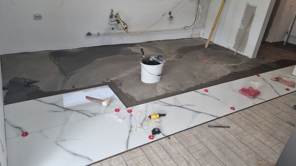 Execut lucrări interioare și exterioare