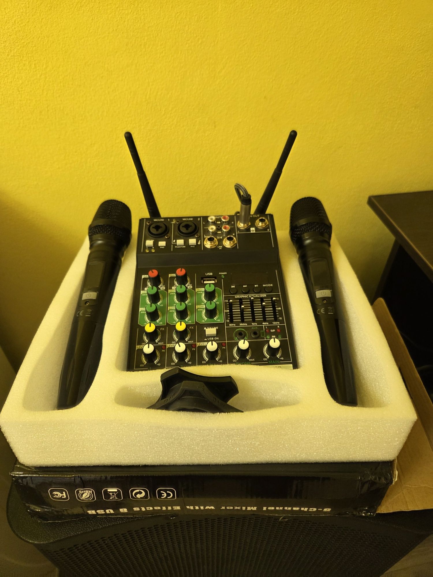 Boxă activa și mixer