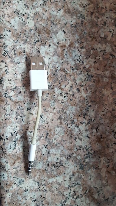Cablu de încărcare și de date pentru iPod Shuffle 4
