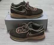 Papuci de basket LeBron XX 20 Olive Suede