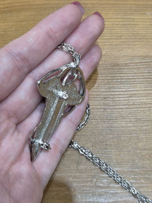 Колие с лилав кристал