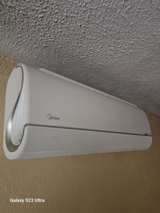 Климатик Midea Breezeless висок клас
