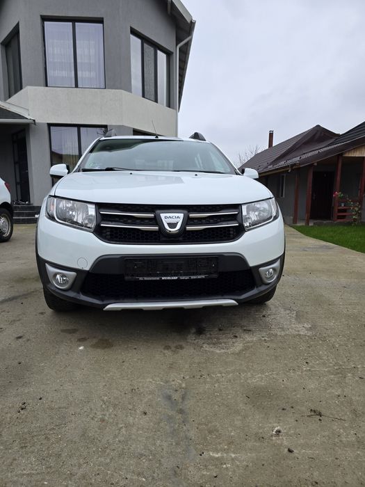 Dacia Sandero Stepway 0.9 TCe 90 CP -
126.000 km - Recent adusă din Ge