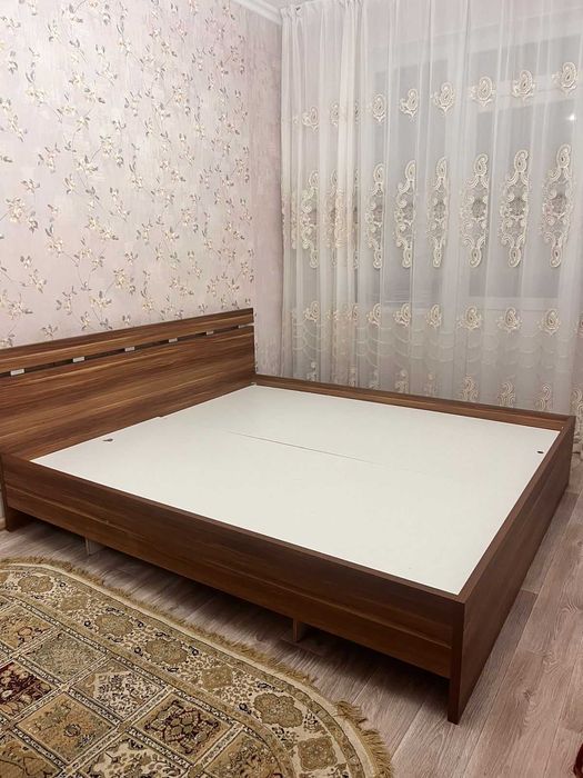Кровать, б/у, в хорошем состоянии