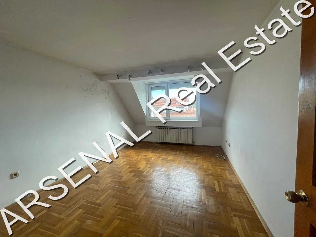 Дава се под наем Мезонет в София, Лозенец - 280 кв.м за 1100 € - Снимка #7