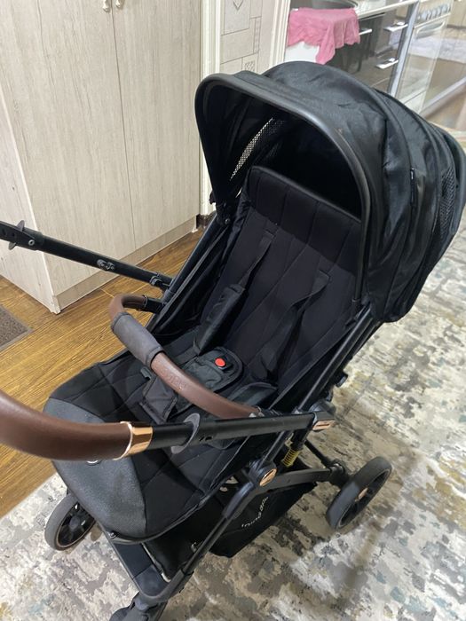 Коляска качественная