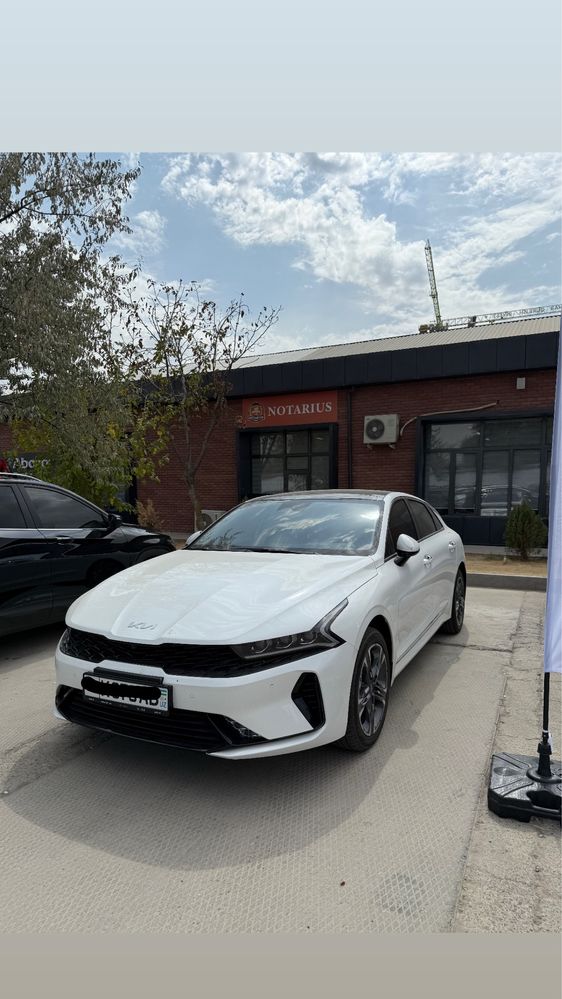 Kia k5 2025 Yil oq kraska toza 2.0L turbina