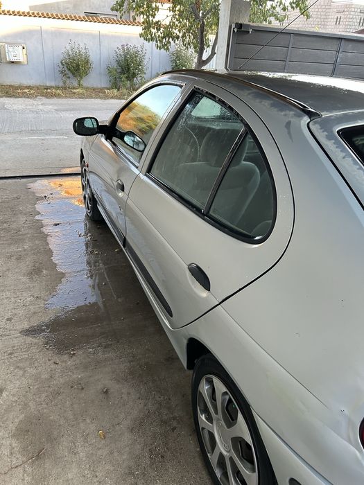 vand renault megane sau schimb cu scuter electric
