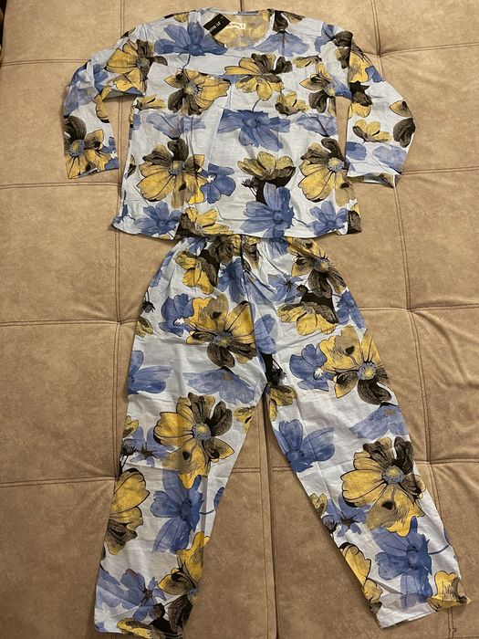 Pijama florala, noua cu eticheta