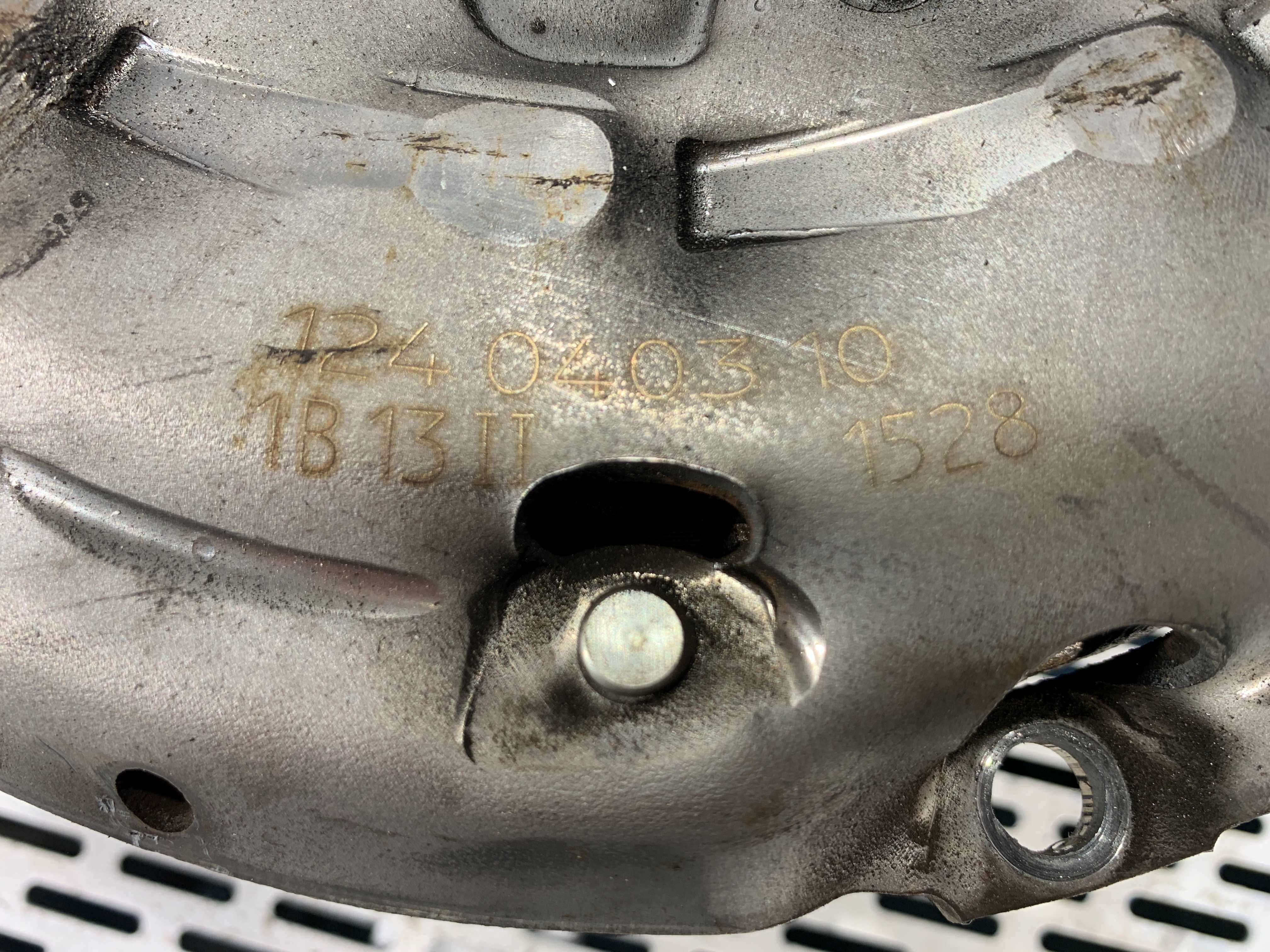 Chit ambreiaj + volantă LUK motor Volvo euro 5, D3 S60, V60.