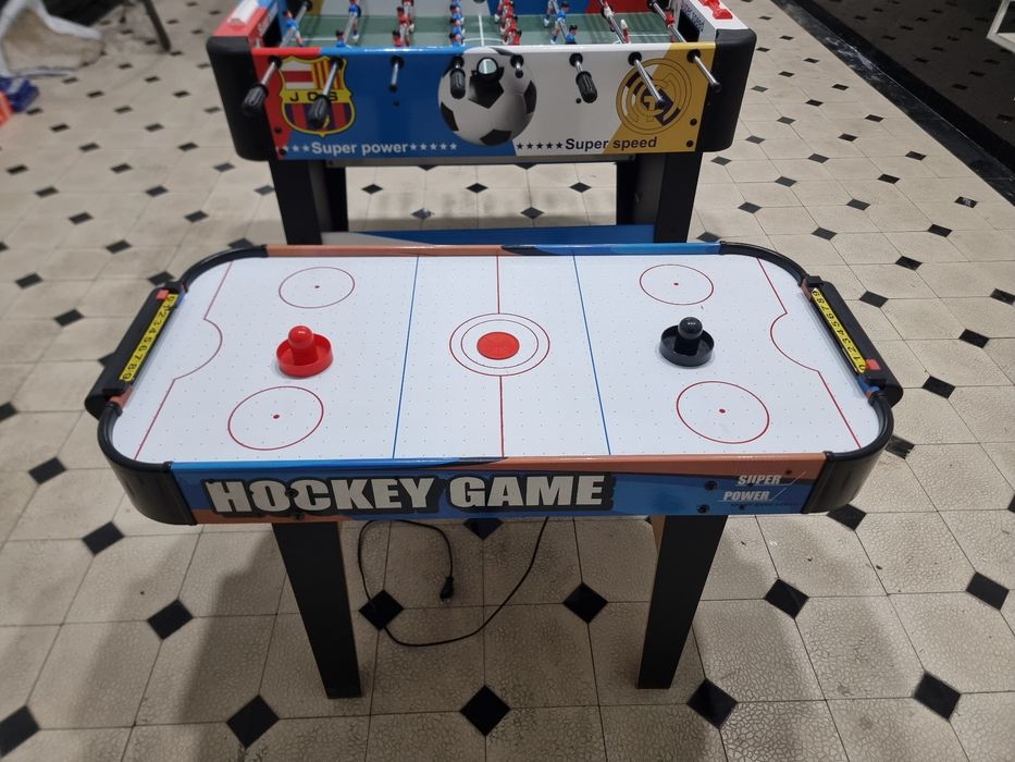 Настольный хоккей и настольный футбол